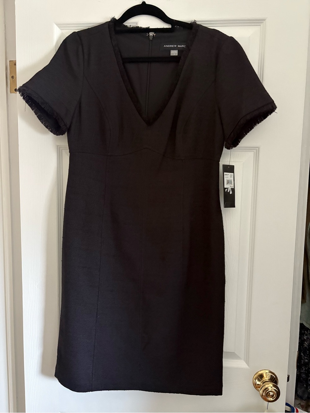 Andrew Marc Black V-Neck Short Sleeve Sheath Dress New w Tags
